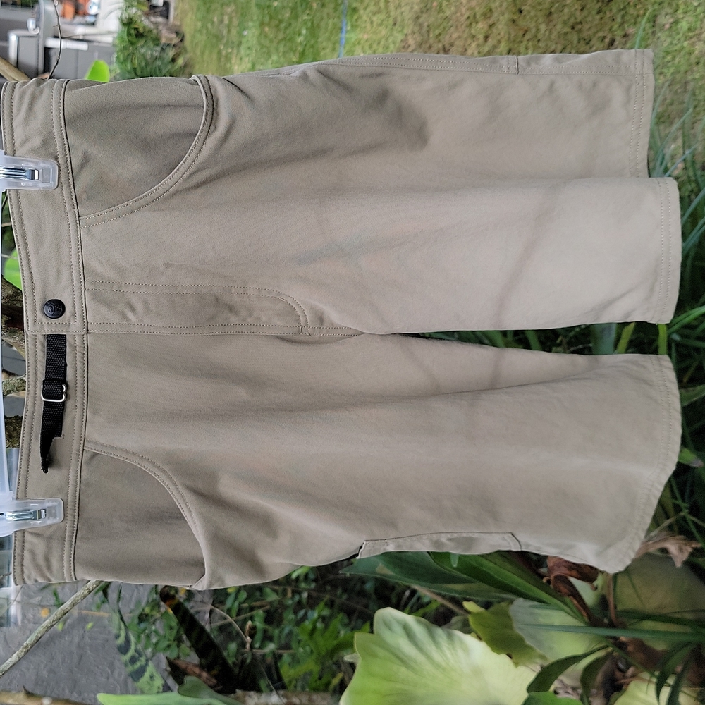 Mens Mountain Hardware Shorts Size Small